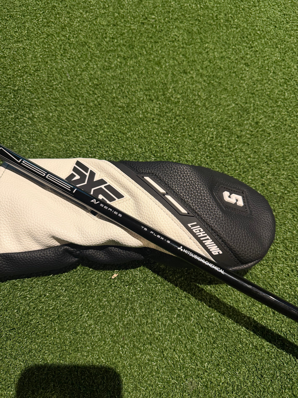 PXG Lightning 5 Wood | 18° | Stiff | Right Hand - 04 shaft