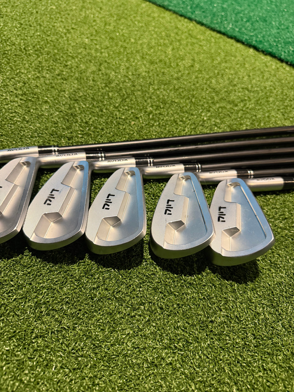 Avoda 2025 Combo iron set 4-LW | Stiff | Right Hand - 05 grip